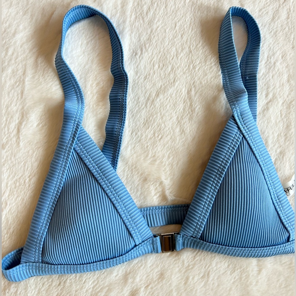 NWOT Zaful Ribbed Triangle Bikini Top
